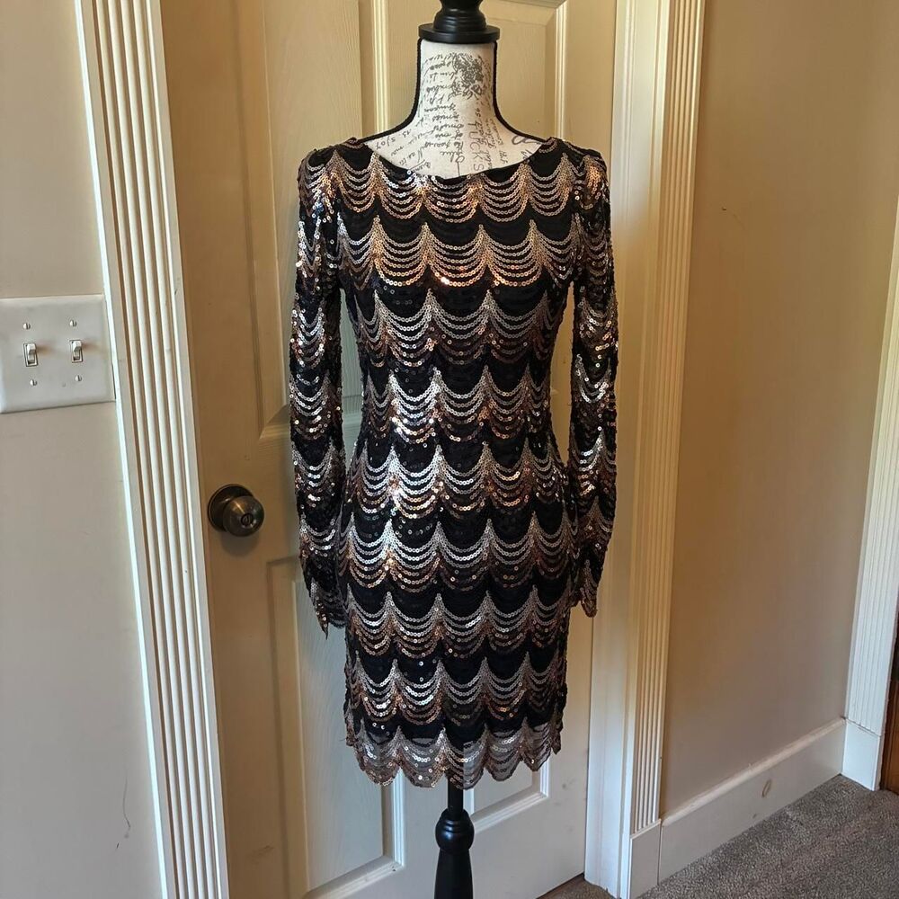Charlotte-russe Women's Black and Gold Dress